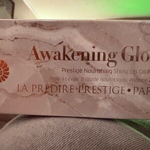 La Prédiré Awakening Glow Lip Oil